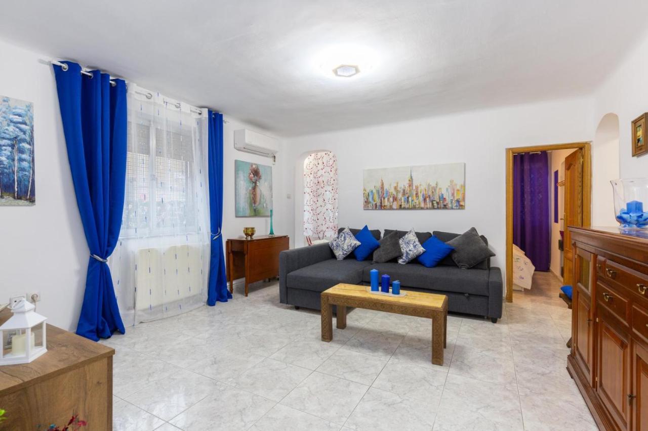 Apartamento Casa De Campo - Alojamiento De Temporada Madrid Exteriör bild